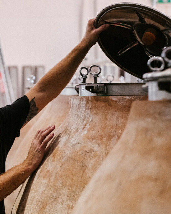 コルテーゼ アンフォラ